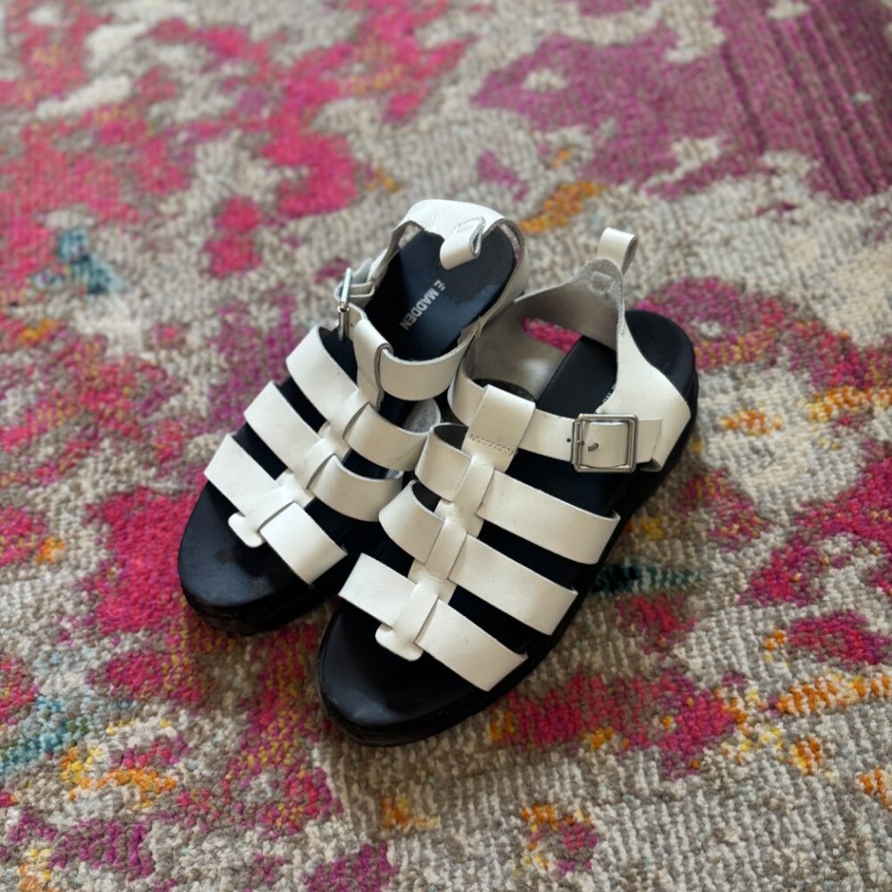 Steve Madden • white fisherman sandals - Picture 5 of 9